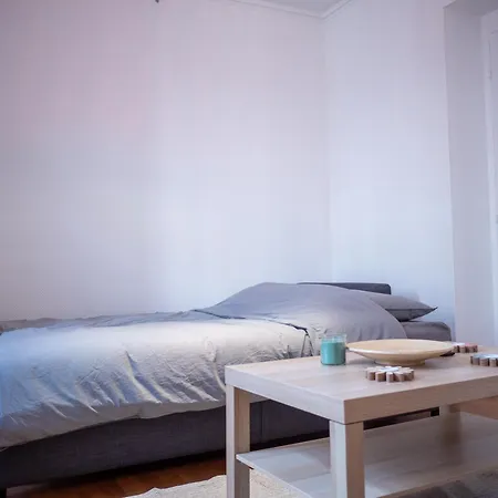 A 5 Mins Tour Effeil Apartman