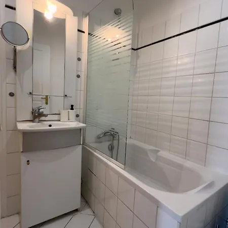 A 5 Mins Tour Effeil